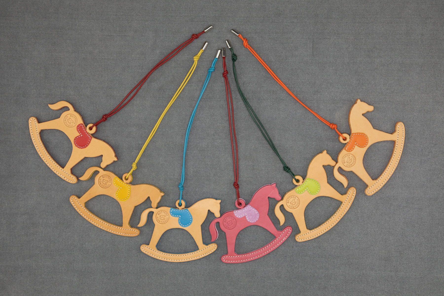 Charms for your bag, by Bottega Conticelli, ciondolo da borsa disponibile in diverse colorazioni